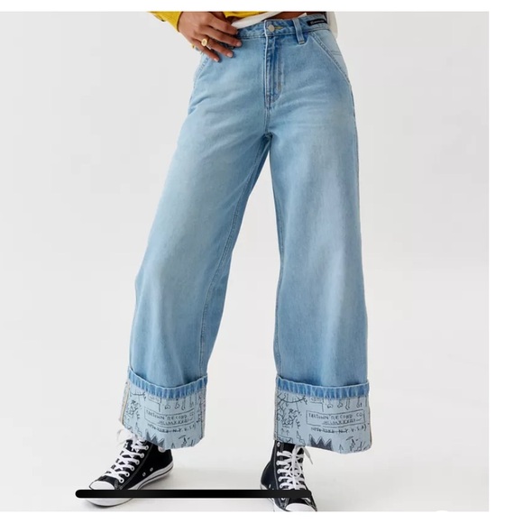 Lee Denim - Lee x Jean-Michel Basquiat
Cuffed Jean